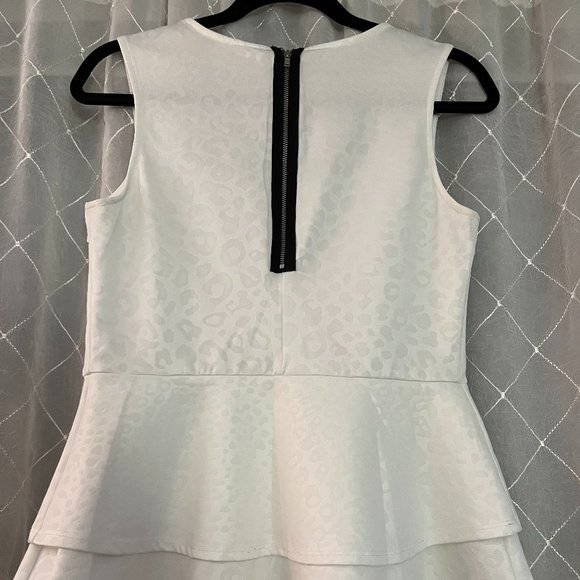 white guess peplum tank top size large - Picture 4 of 5